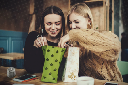 1702664135226.png 1702664135226.png